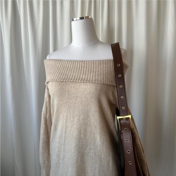 Banana Republic off-the-shoulder sweater dress size small. - Picture 3 of 8
